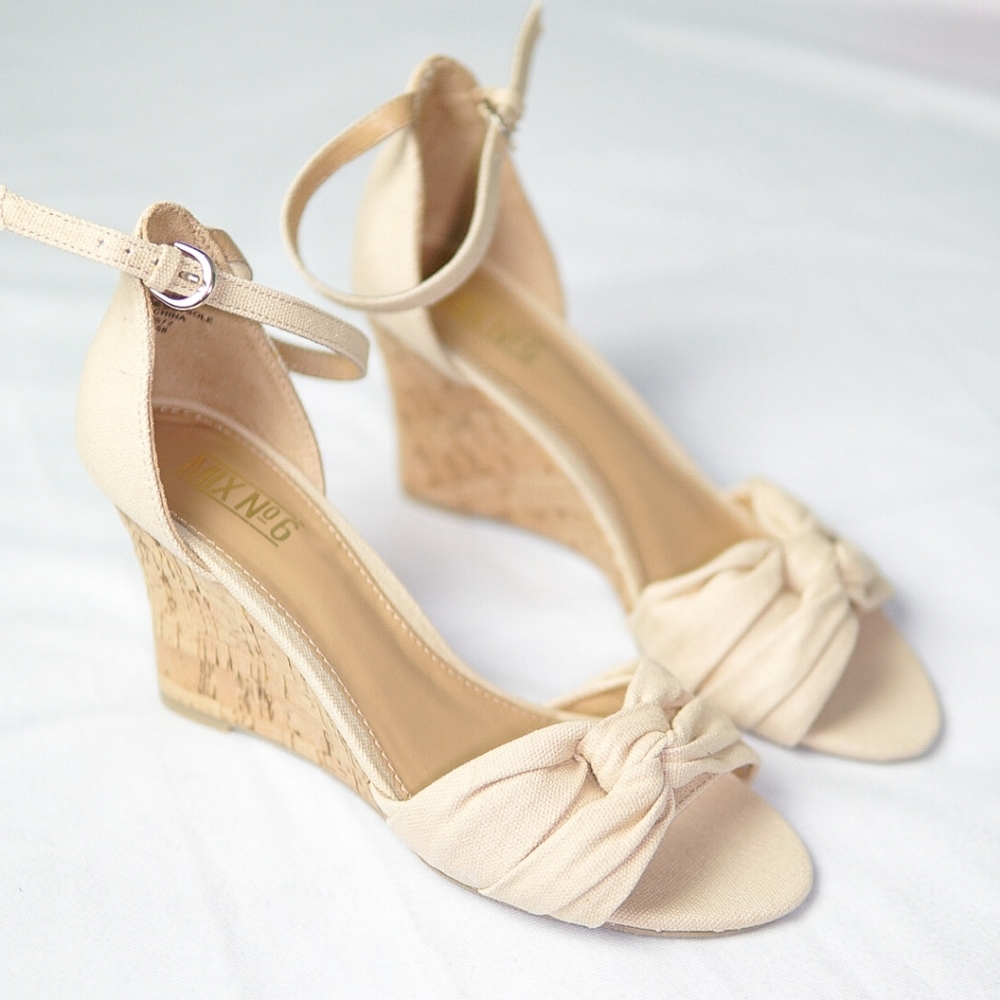 Mix No. 6 Natural Beige Wedge Sandal - Brie | Size 7M | Like New